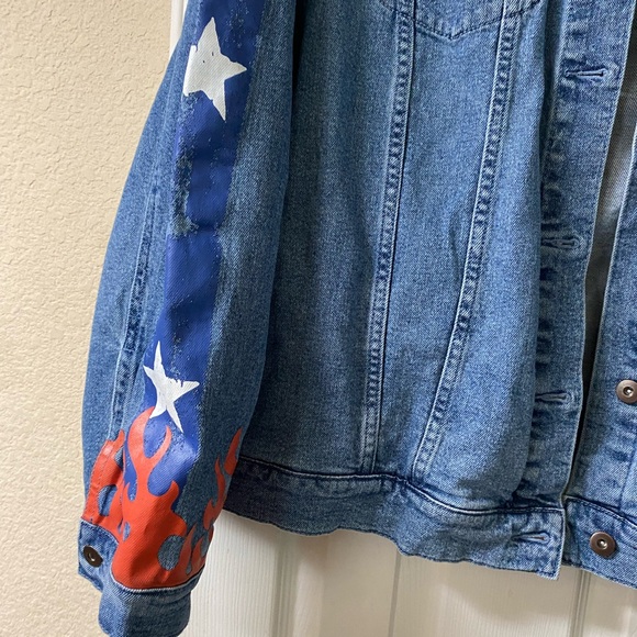 Her Universe Doctor Strange inthe Multiverse of Madness Blue Oversized Jacket 4X - Picture 7 of 17